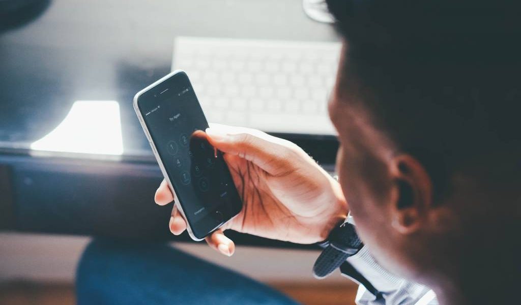Numéro inversé : Une solution aux mystères des appels en absence